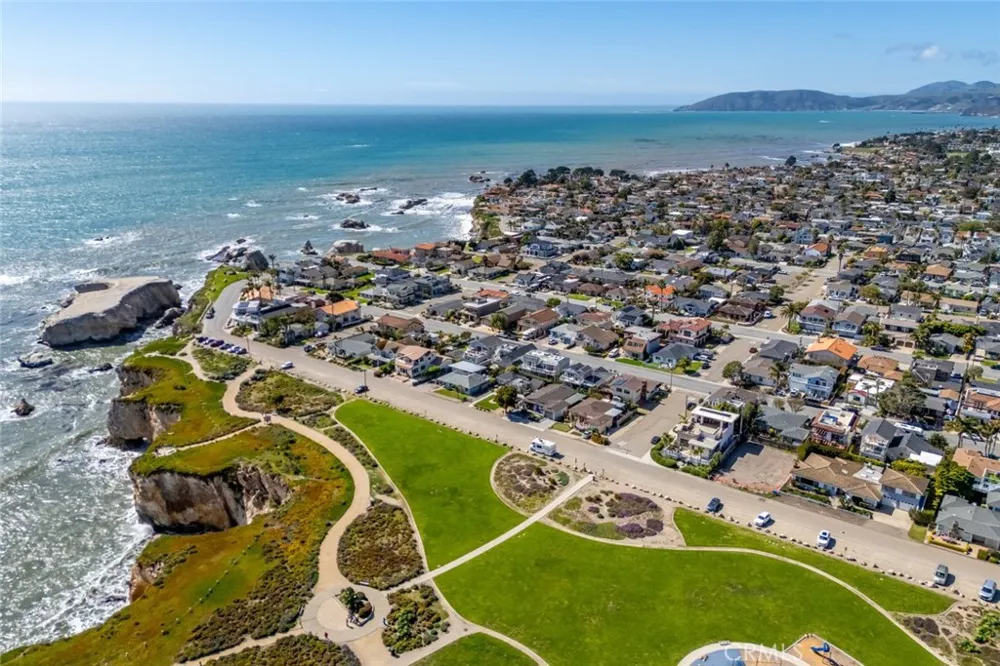 178 Cliff Avenue Pismo Beach, CA 93449