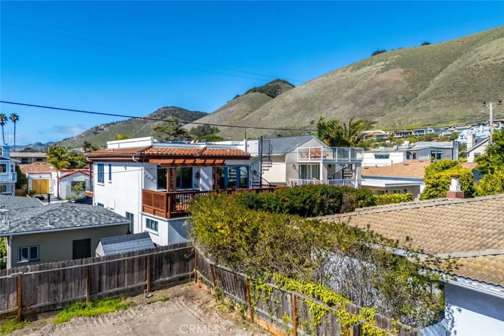 178 Cliff Avenue Pismo Beach, CA 93449