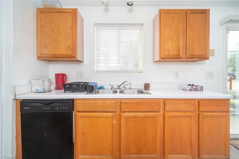 5709 Waterpoint Drive Browns Summit, NC 27214