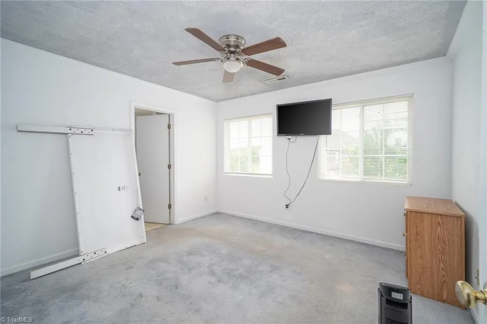 5709 Waterpoint Drive Browns Summit, NC 27214