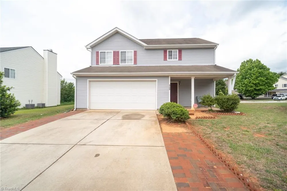 5709 Waterpoint Drive Browns Summit, NC 27214