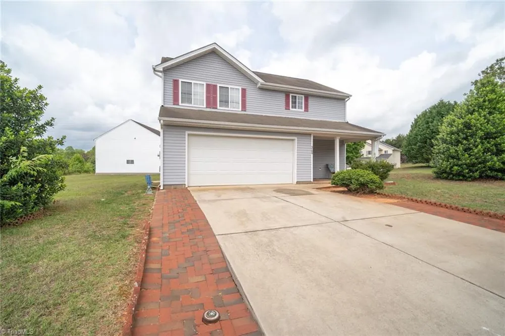 5709 Waterpoint Drive Browns Summit, NC 27214
