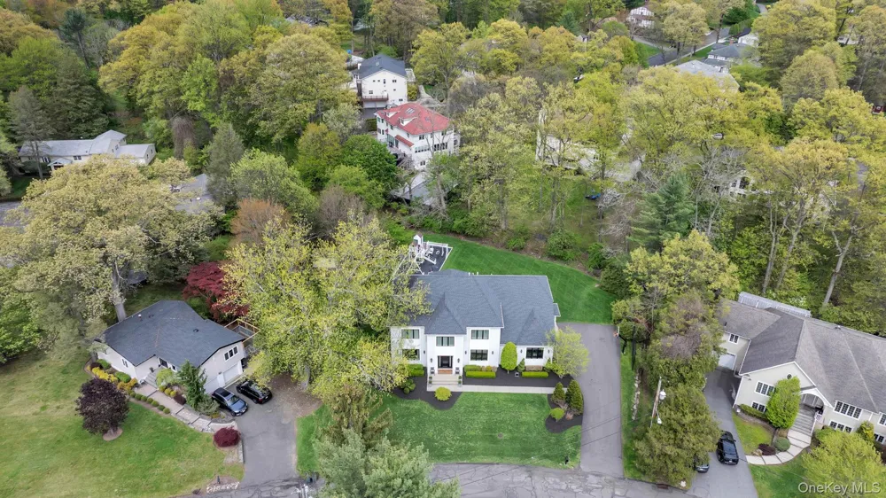 12 Dalewood Drive Suffern, NY 10901