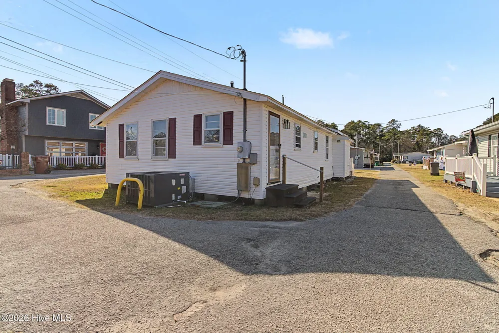 75 Clarkland Village Street Elizabethtown, NC 28337