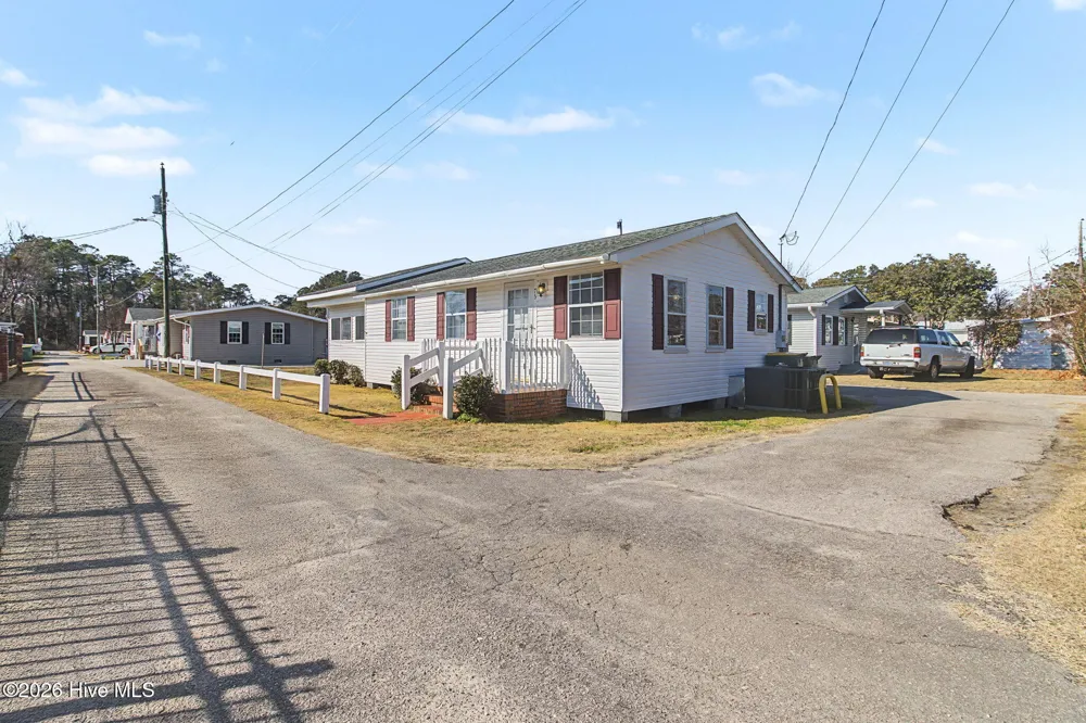 75 Clarkland Village Street Elizabethtown, NC 28337