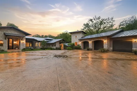 4625 Rockcliff Road