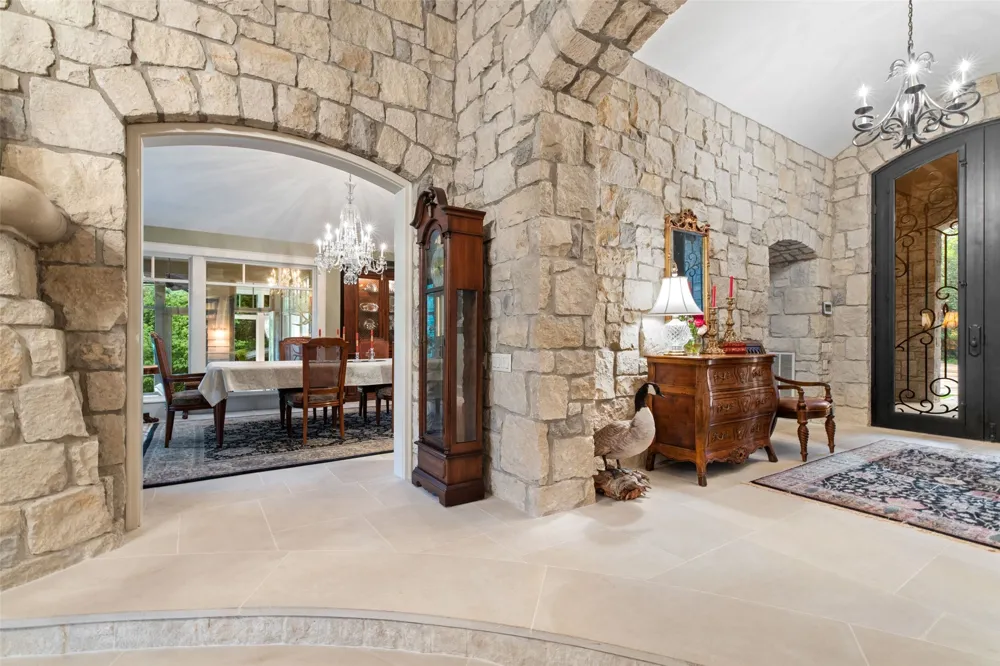 4625 Rockcliff Road Austin, TX 78746
