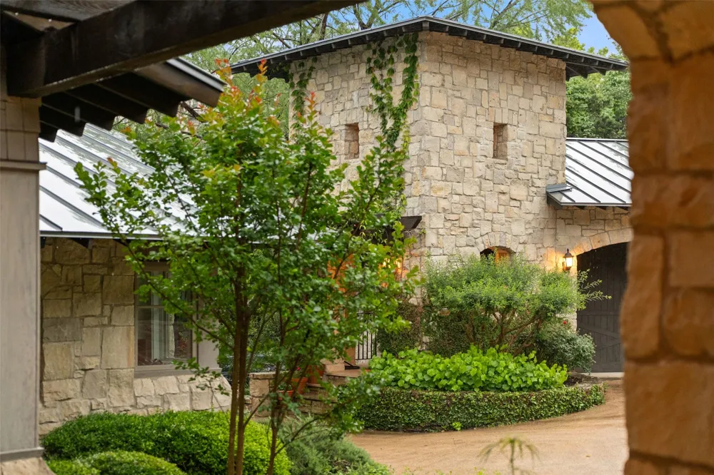 4625 Rockcliff Road Austin, TX 78746