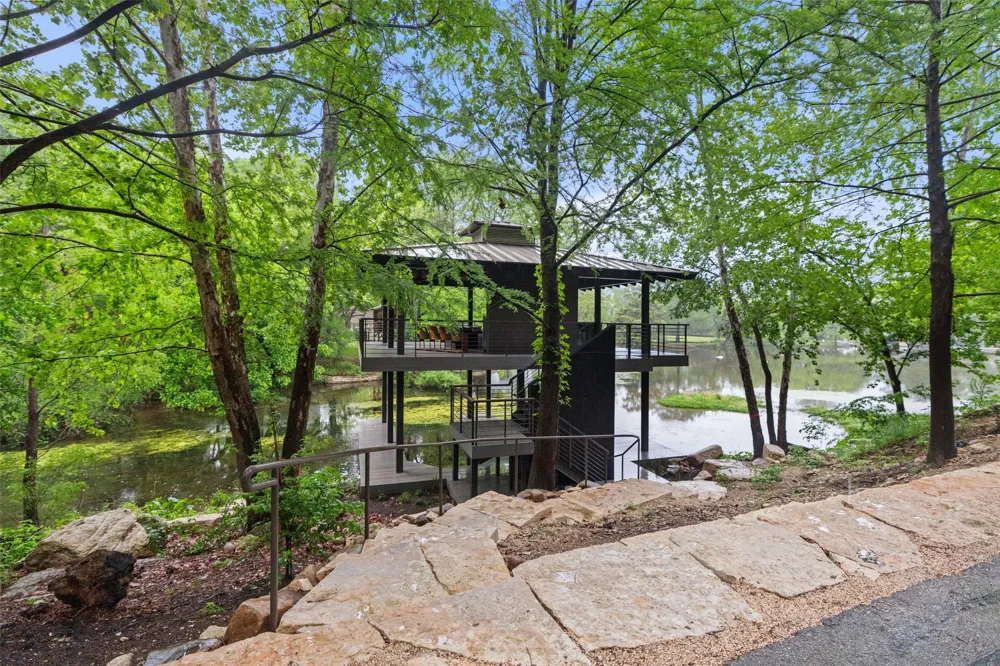 4625 Rockcliff Road Austin, TX 78746