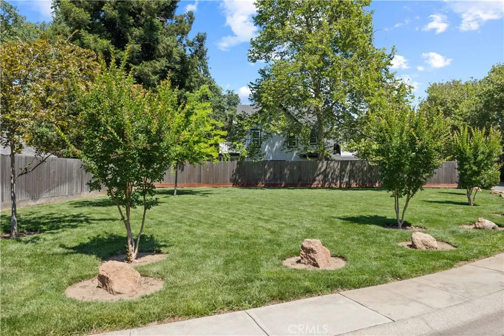821 Victorian Park Chico, CA 95926