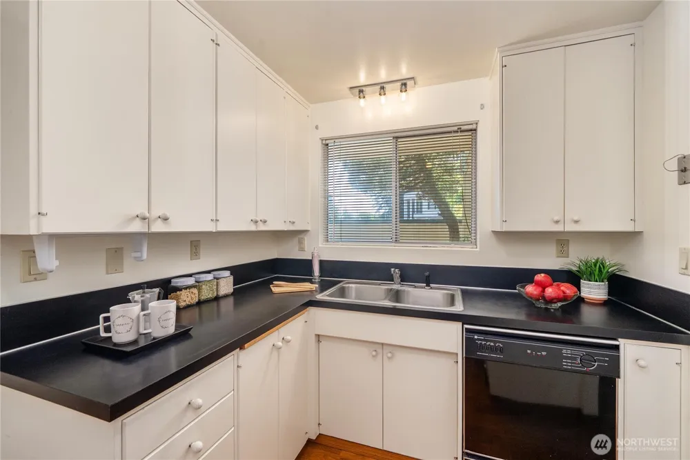 10430 Gravelly Lake Drive SW #44 Lakewood, WA 98499