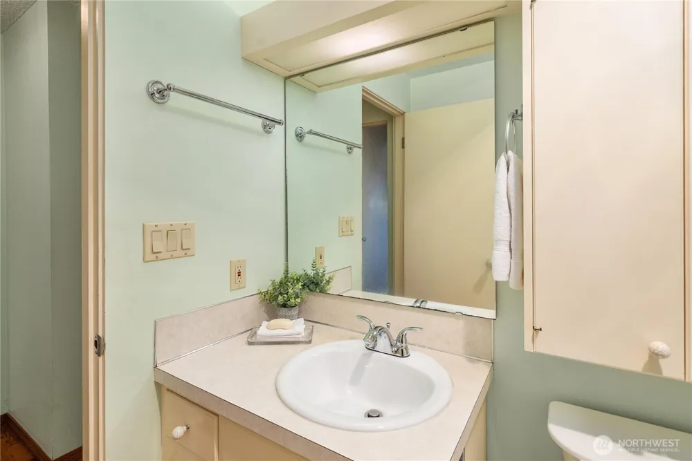 10430 Gravelly Lake Drive SW #44 Lakewood, WA 98499