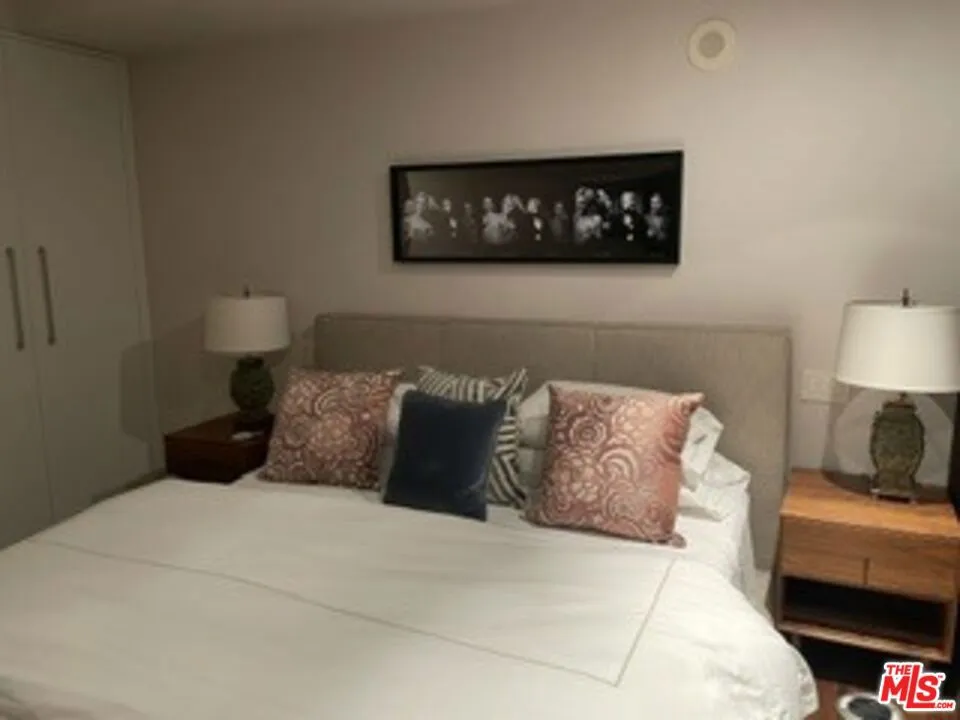 6250 Hollywood Boulevard #14D Los Angeles, CA 90028