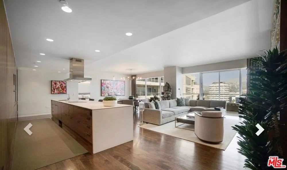 6250 Hollywood Boulevard #14D Los Angeles, CA 90028