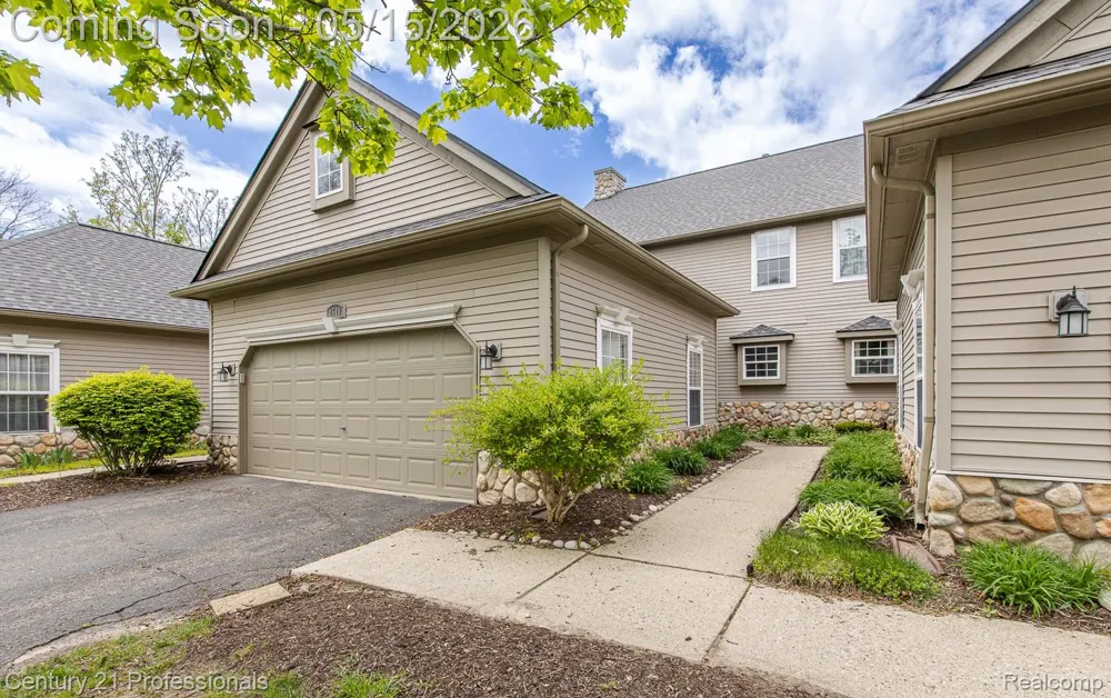 4509 Alexander Pines Drive Independence Charter Township, MI 48346