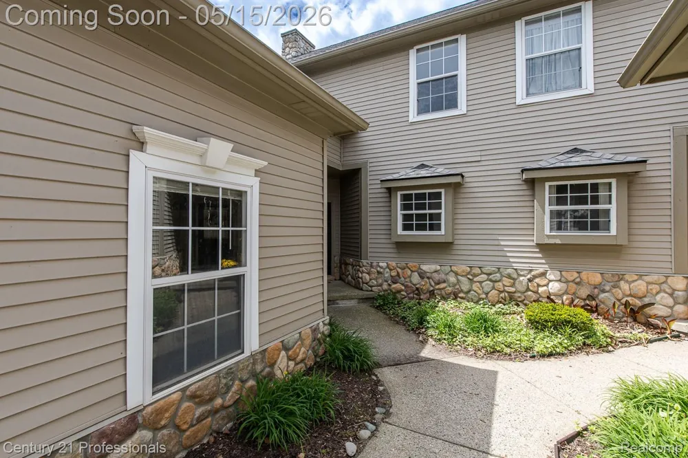 4509 Alexander Pines Drive Independence Charter Township, MI 48346