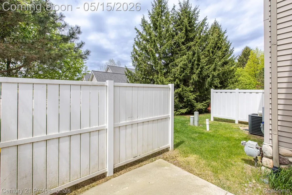 4509 Alexander Pines Drive Independence Charter Township, MI 48346
