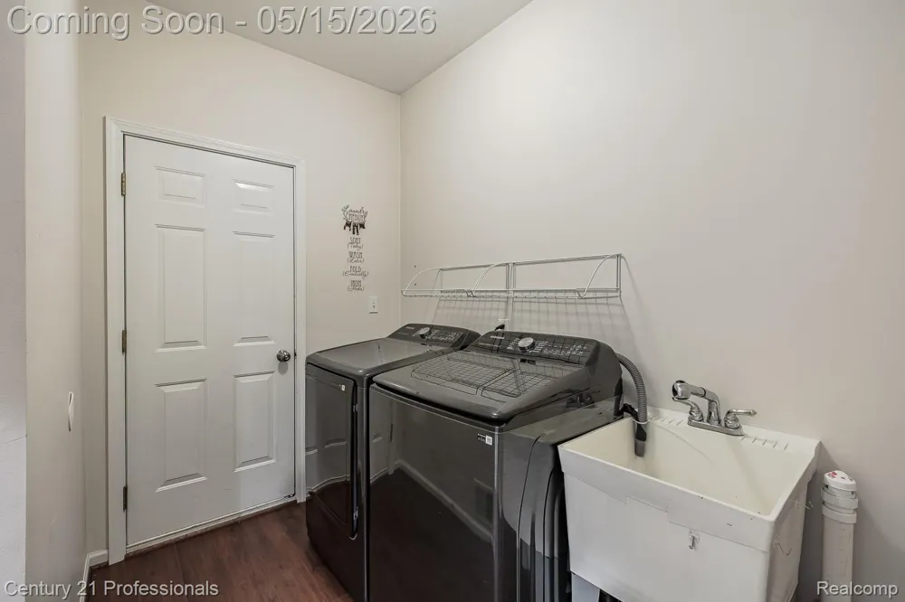 4509 Alexander Pines Drive Independence Charter Township, MI 48346