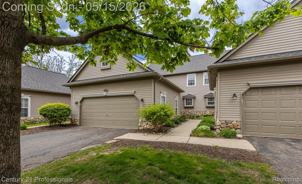 4509 Alexander Pines Drive Independence Charter Township, MI 48346