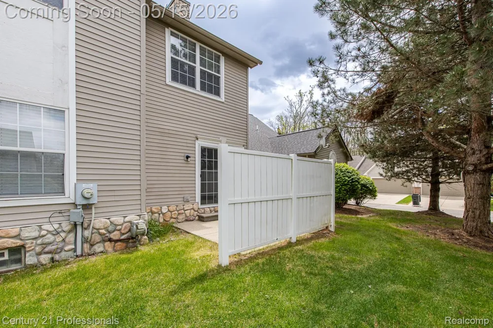 4509 Alexander Pines Drive Independence Charter Township, MI 48346