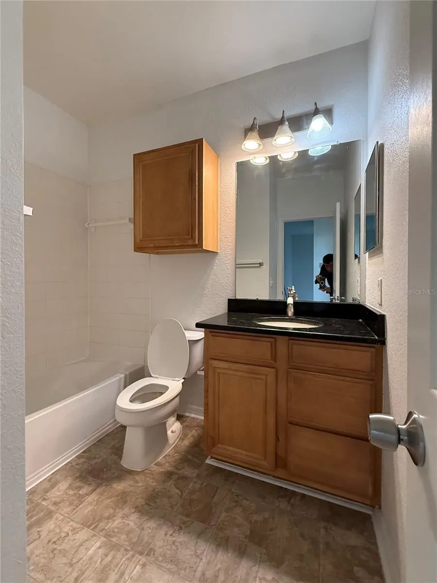 6121 METROWEST BOULEVARD #101 Orlando, FL 32835