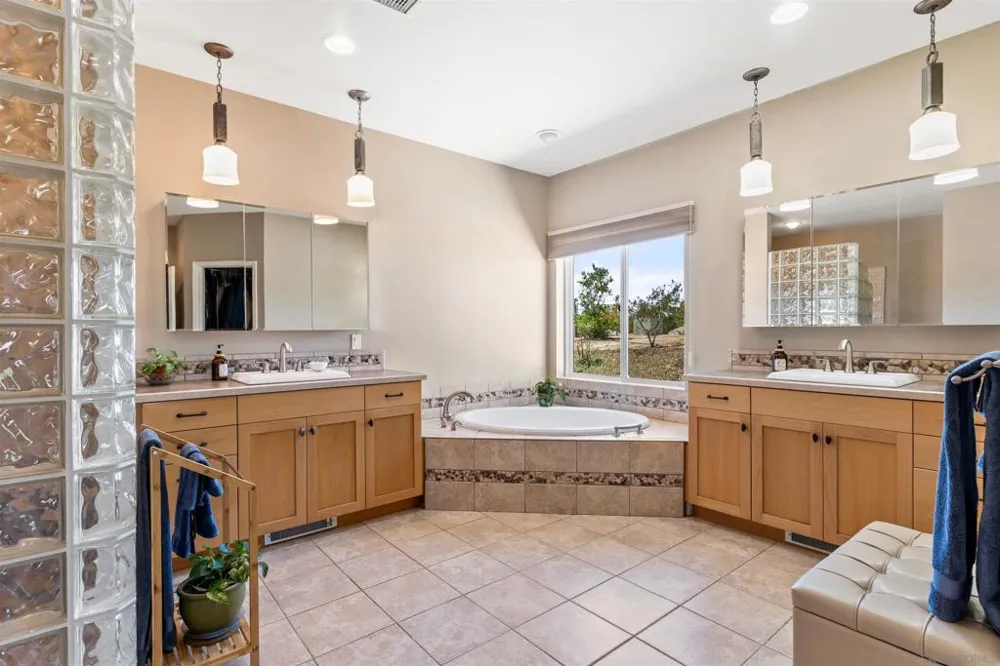 43700 Sunshine Circle Aguanga, CA 92536