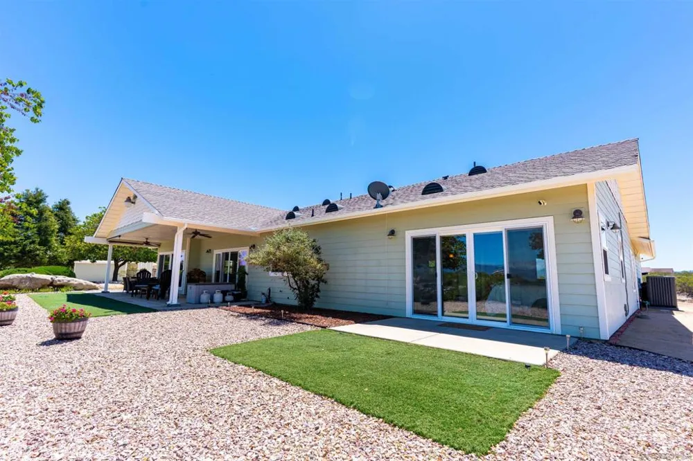 43700 Sunshine Circle Aguanga, CA 92536