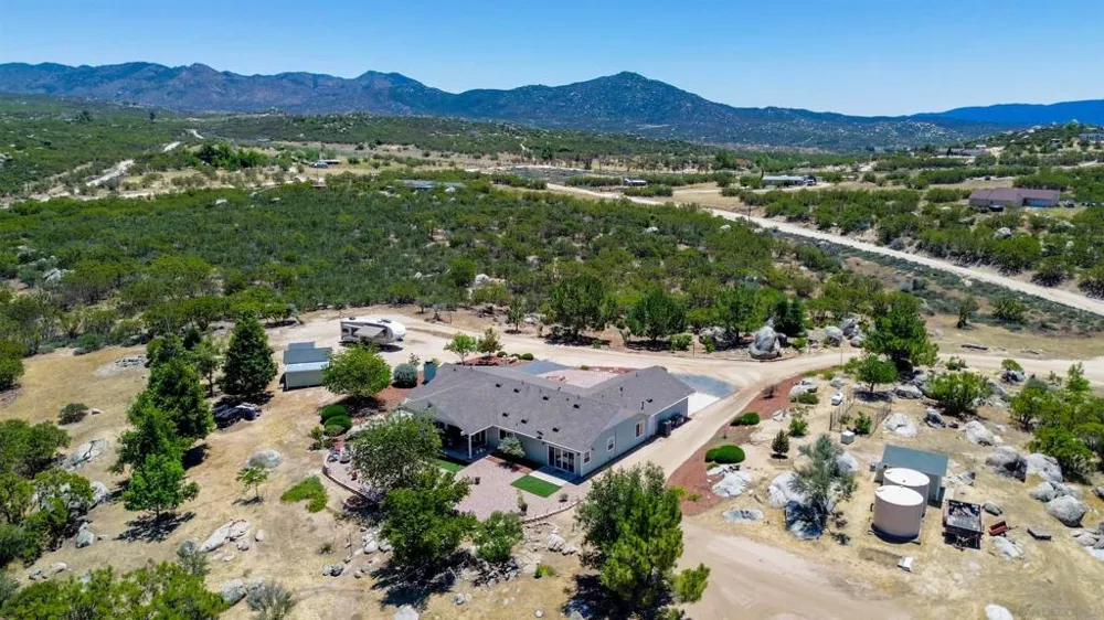 43700 Sunshine Circle Aguanga, CA 92536