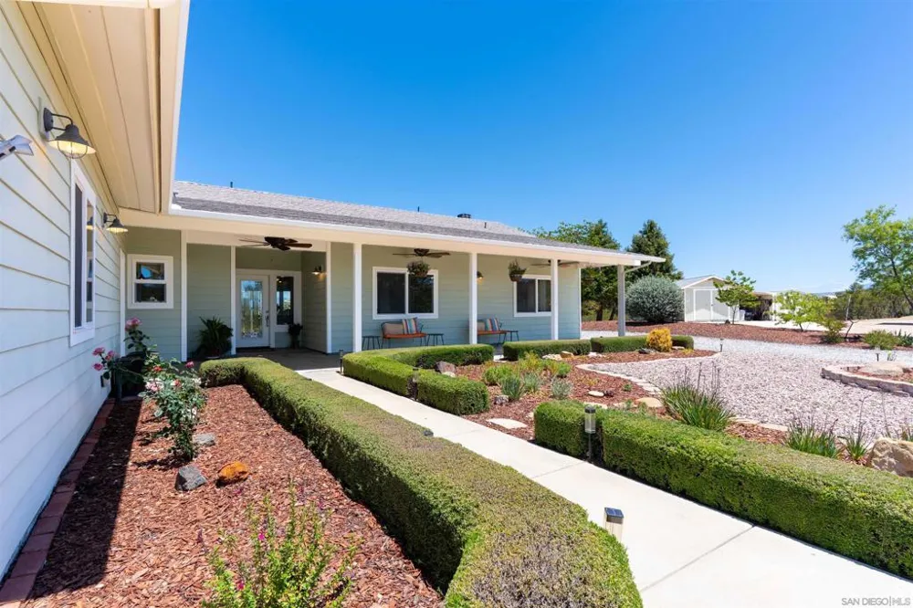 43700 Sunshine Circle Aguanga, CA 92536