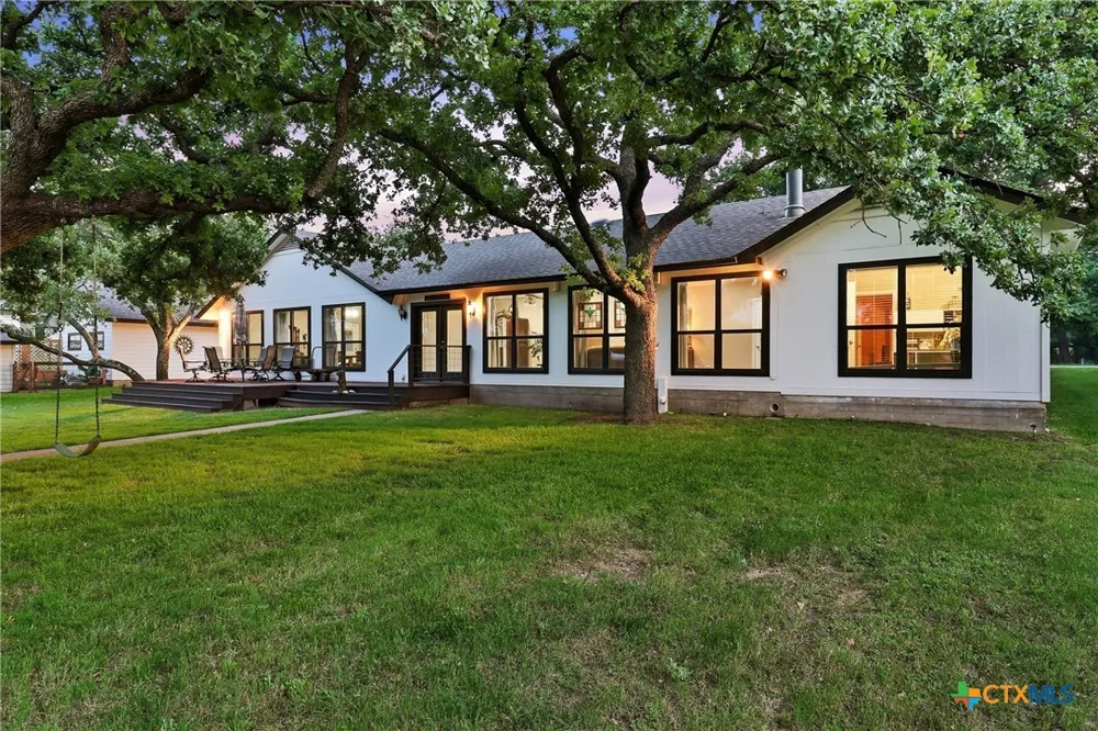 115 Sunset Circle Burnet, TX 78611