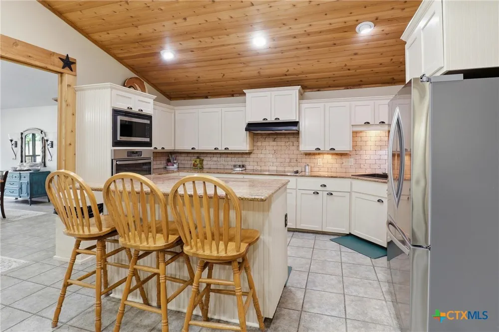 115 Sunset Circle Burnet, TX 78611