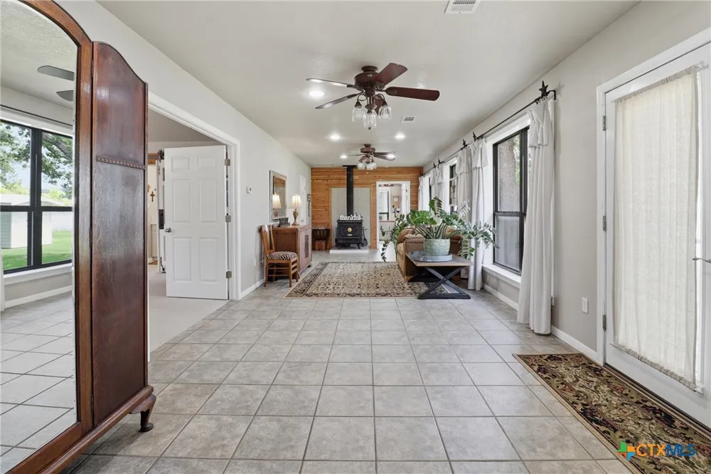 115 Sunset Circle Burnet, TX 78611