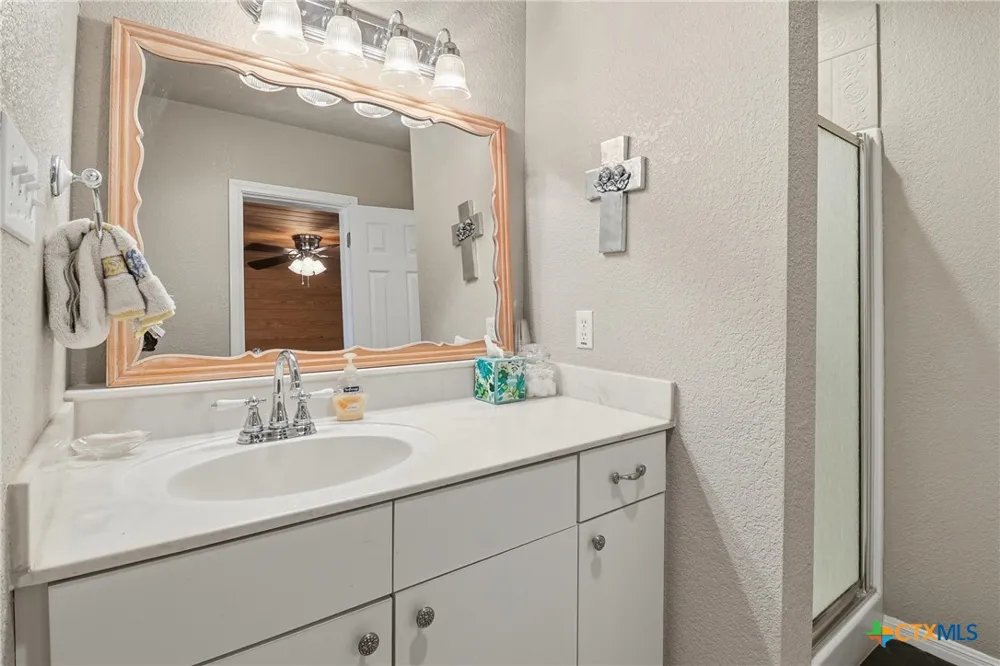 115 Sunset Circle Burnet, TX 78611