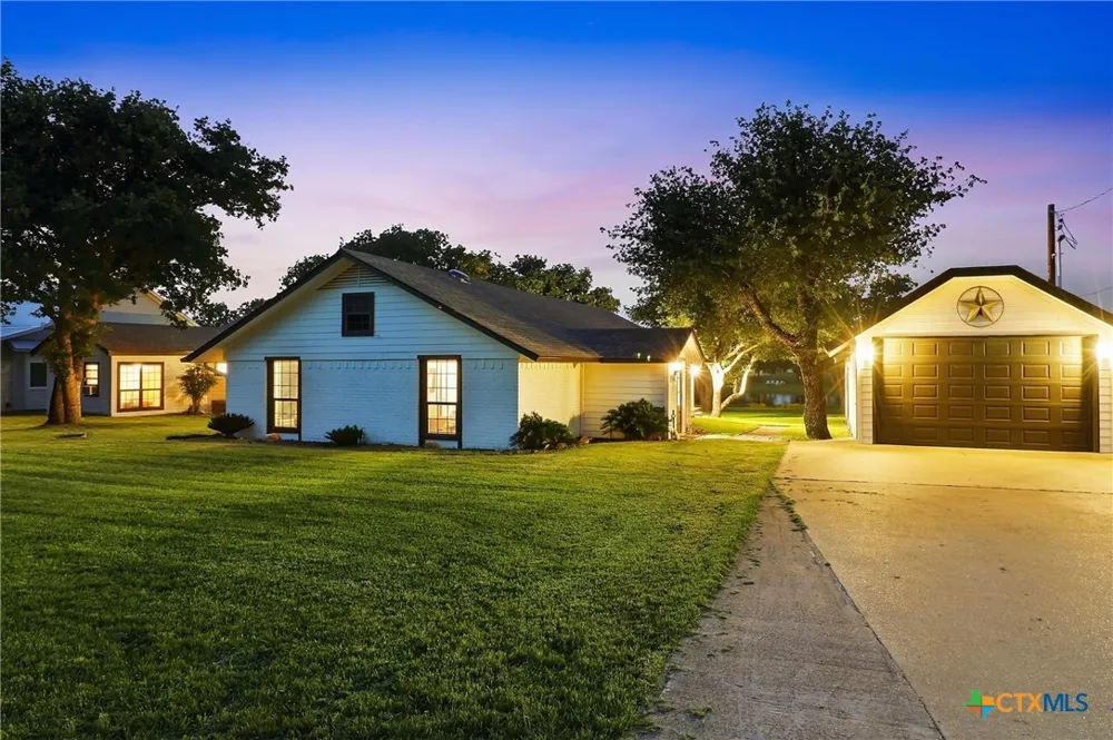 115 Sunset Circle Burnet, TX 78611