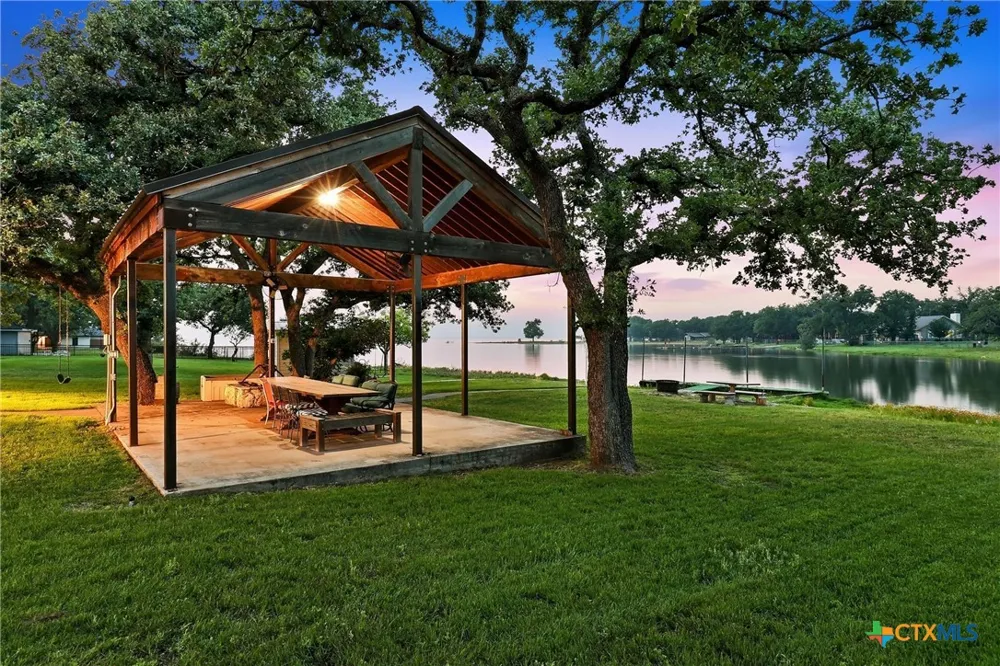 115 Sunset Circle Burnet, TX 78611