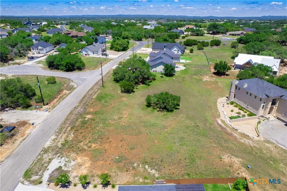 113 Peter Kleid Loop Blanco, TX 78606