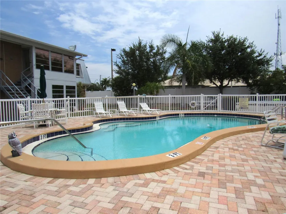 22333 EDGEWATER DRIVE #D-5 Punta Gorda, FL 33980