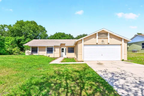 745 MENTMORE CIRCLE