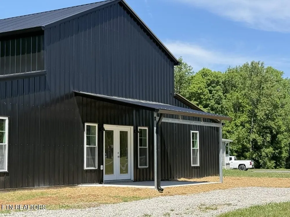 246 Ralph Spivey Lane Gainesboro, TN 38562