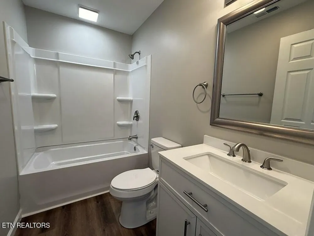 246 Ralph Spivey Lane Gainesboro, TN 38562
