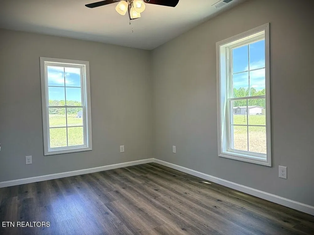 246 Ralph Spivey Lane Gainesboro, TN 38562