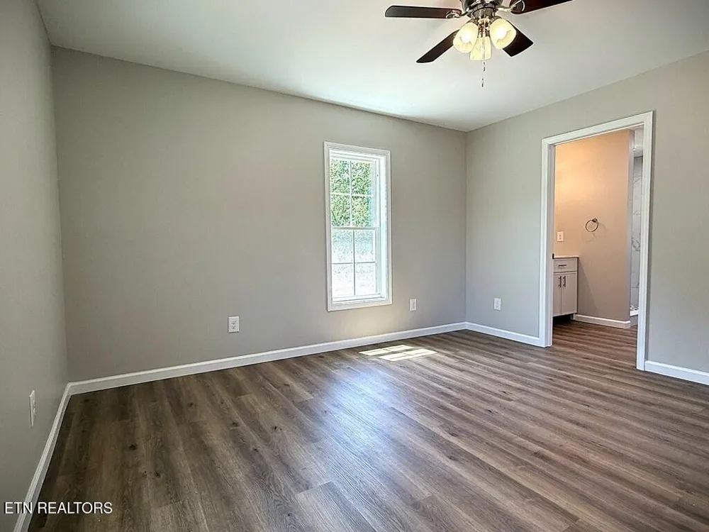 246 Ralph Spivey Lane Gainesboro, TN 38562