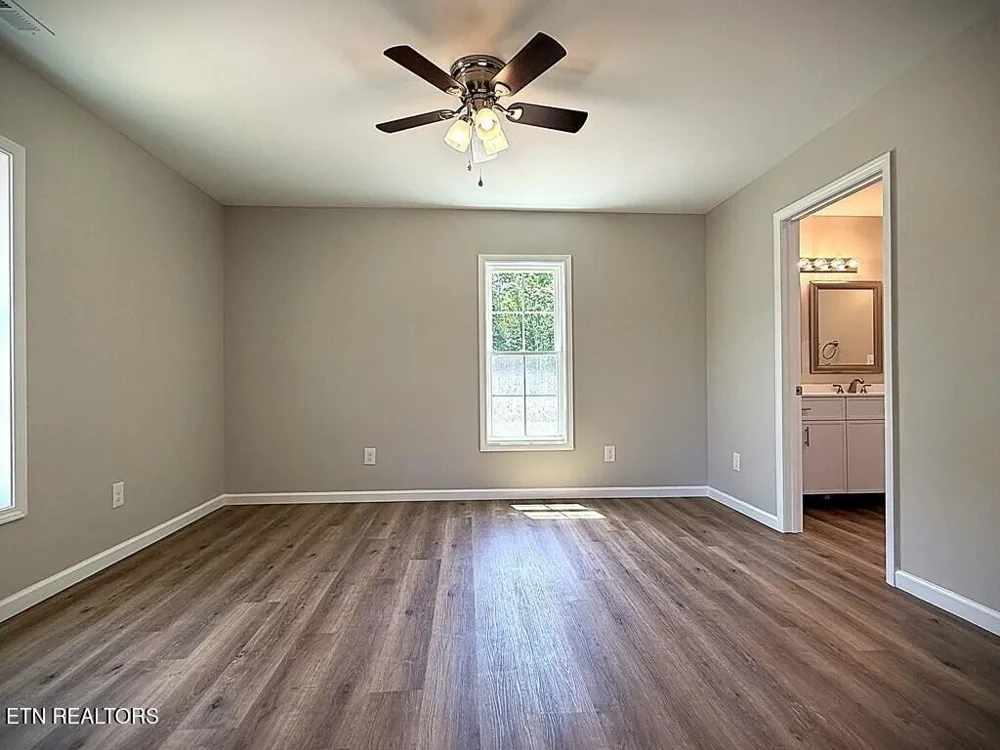 246 Ralph Spivey Lane Gainesboro, TN 38562