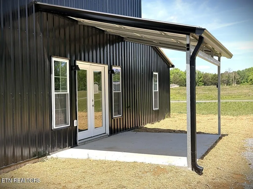 246 Ralph Spivey Lane Gainesboro, TN 38562