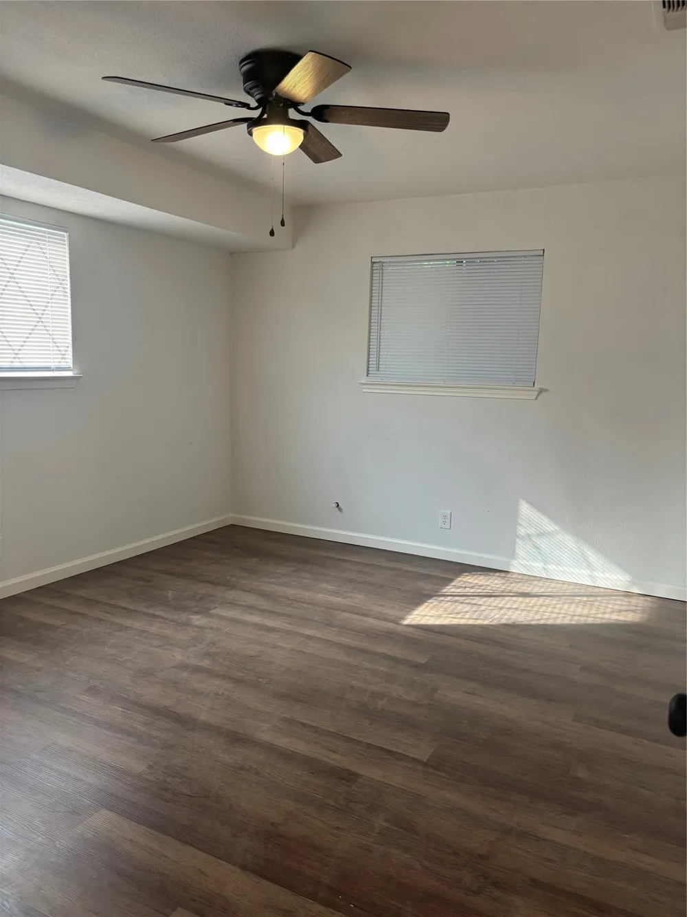3261 Gene Lane Haltom City, TX 76117