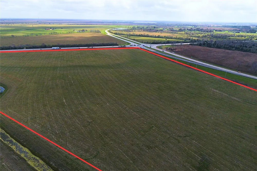 Fm 523 North Loop Angleton, TX 77515