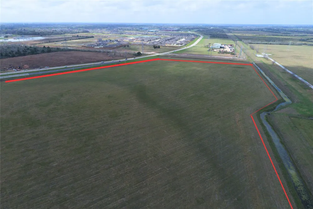 Fm 523 North Loop Angleton, TX 77515