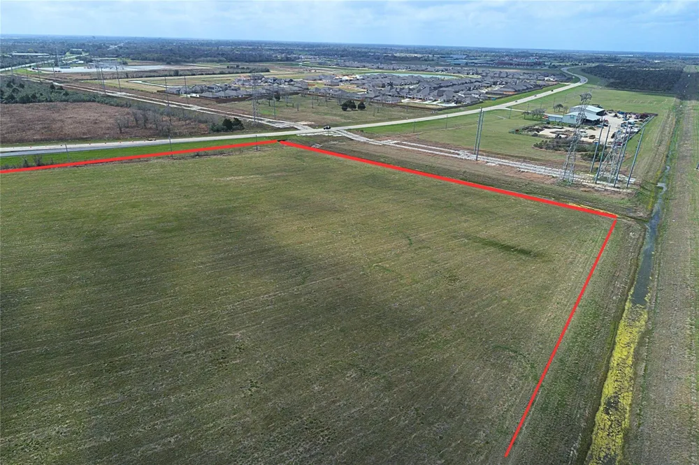 Fm 523 North Loop Angleton, TX 77515