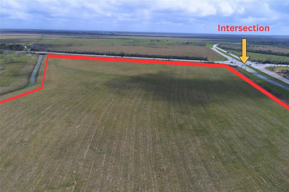 Fm 523 North Loop Angleton, TX 77515