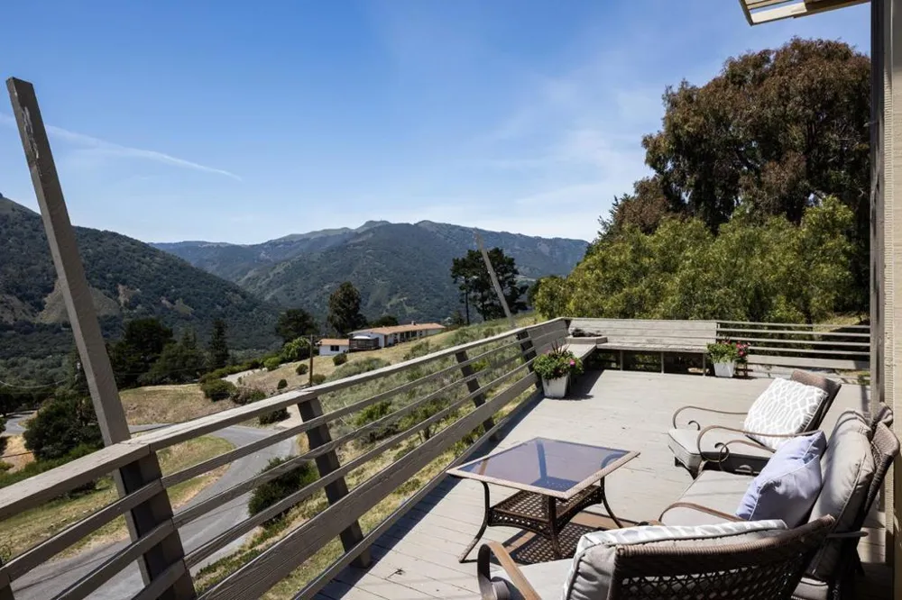 134 Laurel Drive Carmel Valley, CA 93924